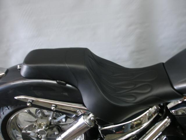 C&C Motorcycle Seats - Square Back - VTX 1300 C‏